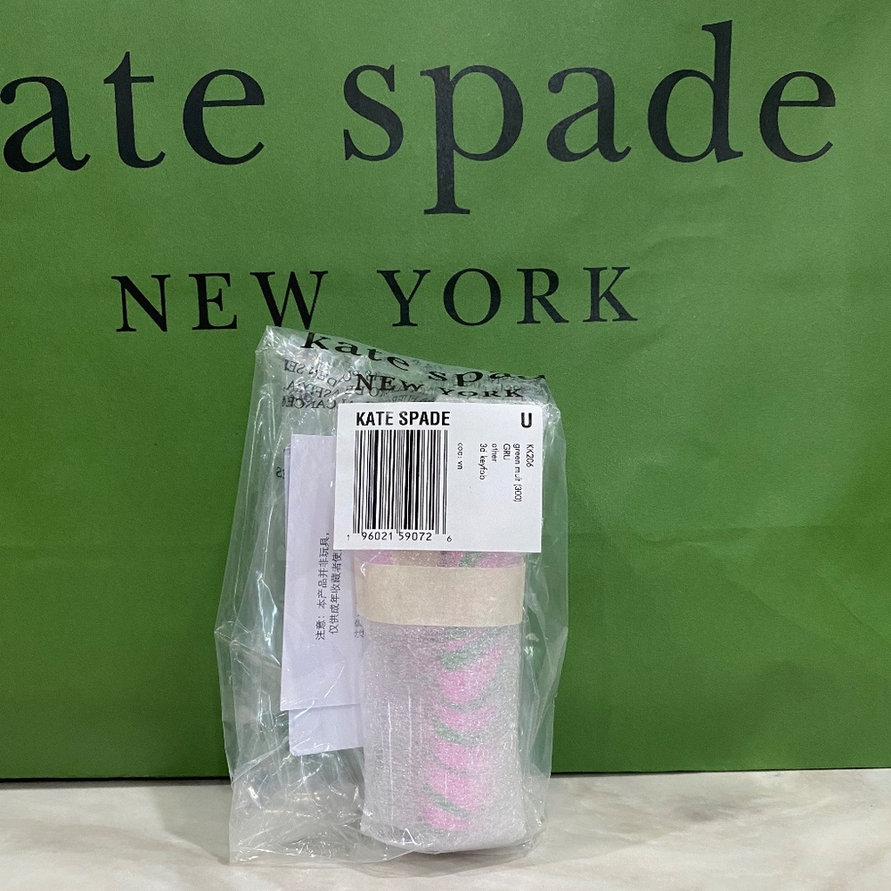 Kate Spade treat yourself bubble gum bag charm - Picture 3 of 10